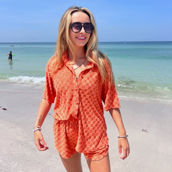 Terry Cloth Checkered Set - Picture 2 of 3